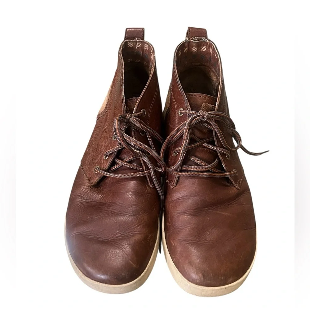 Chaco Davis brown mid leather chukka boots lace up outdoor